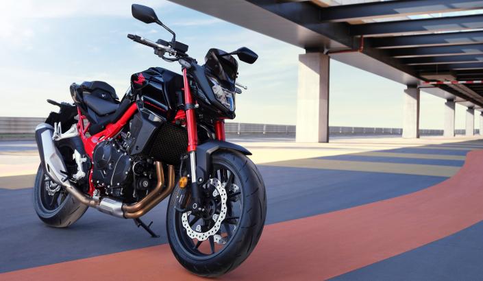 Naked bike  motocykl 2024